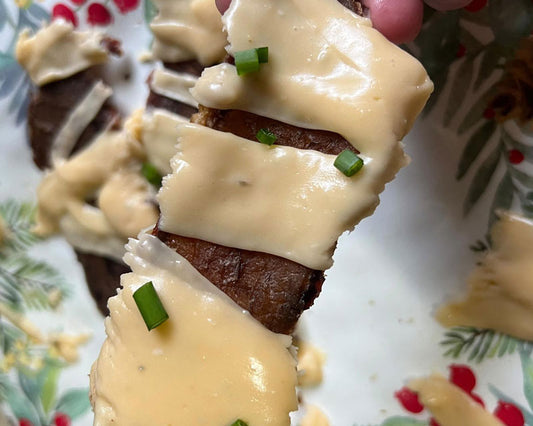 Ribeye Crisps with Dreamy Cheese Sauce
